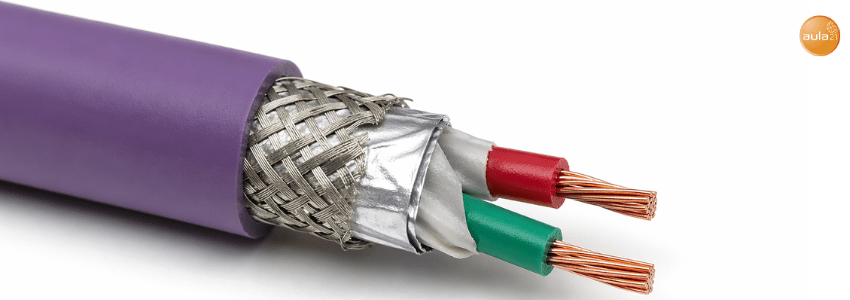 Cable PROFIBUS DP violeta seccionado con malla de apantallamiento y conductores internos rojo y verde